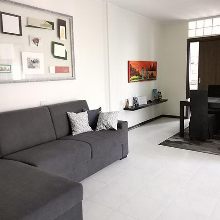 Ferienwohnung You Welcome Apt Elmas Exterior foto